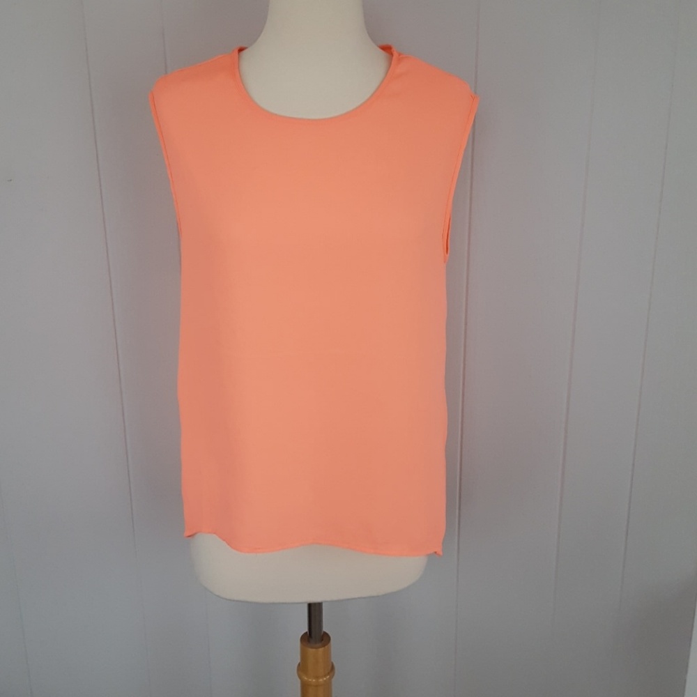 Sleeveless Light weight Blouse
